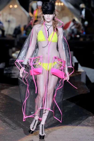 Look 26